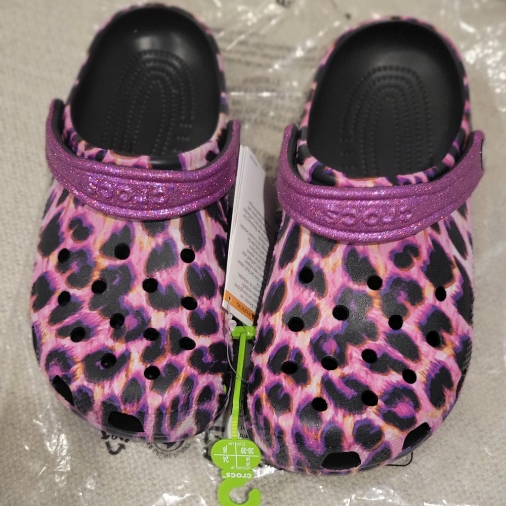 CROCS Pink and Black Leopard Print Mules NEW Never BEEN WORN